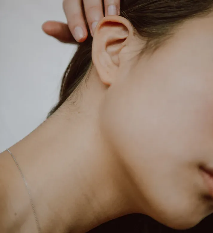 Invest in Your Neck: Skincare Beyond the Jawline
